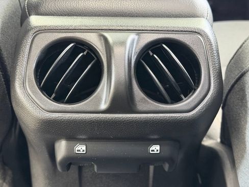 Used 2025 Jeep Wrangler Unlimited Sport AWD/4WD image 22