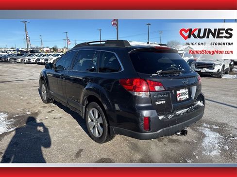 Used 2011 Subaru Outback 2.5i Limited w/ PWR Moonroof Pkg image 7