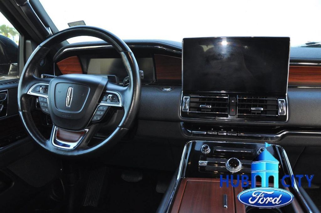 Used 2023 Lincoln Navigator Reserve RWD image 19