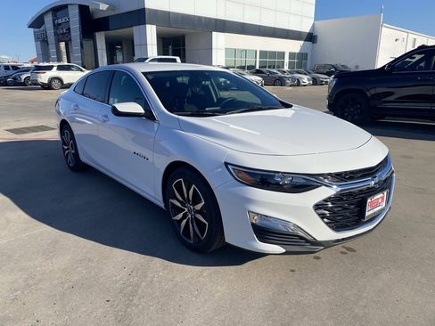 Used 2024 Chevrolet Malibu RS w/ LPO, Floor Liner Package image 7