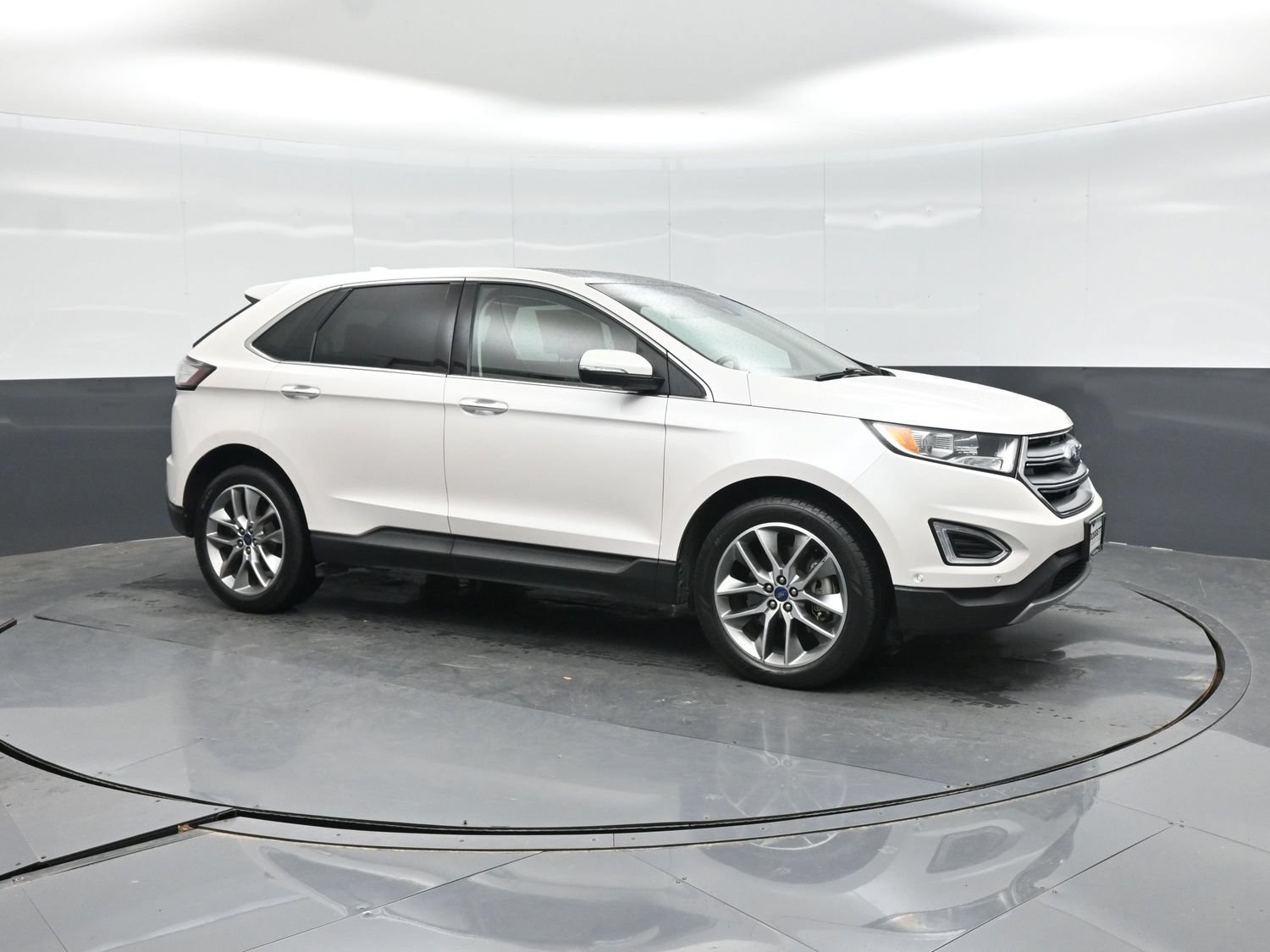 Certified 2018 Ford Edge Titanium w/ Equipment Group 302A FWD image 12