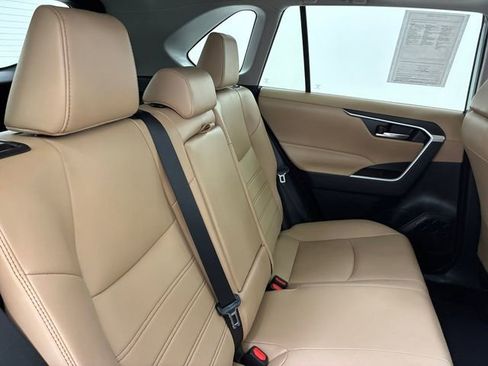 Used 2023 Toyota RAV4 XLE Premium image 16