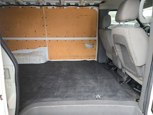 Used 2021 Nissan NV 2500 SV RWD image 17