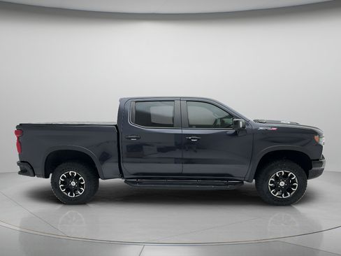 Used 2024 Chevrolet Silverado 1500 ZR2 w/ Technology Package AWD/4WD image 4