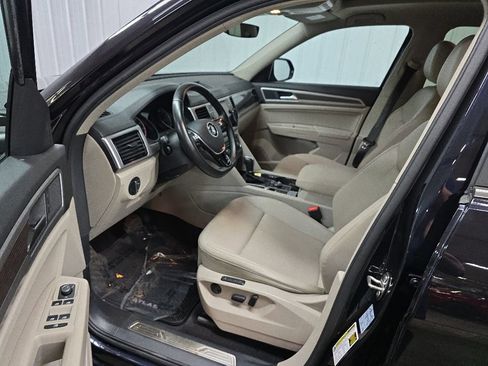 Used 2018 Volkswagen Atlas SEL AWD/4WD image 29