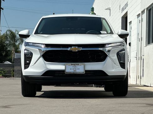 New 2026 Chevrolet Trax LS w/ LS Convenience Package FWD image 9