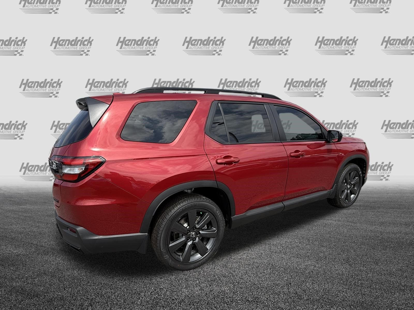 New 2026 Honda Pilot Sport image 10