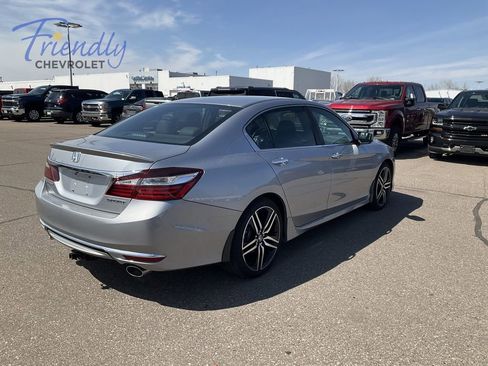 Used 2016 Honda Accord Sport image 31