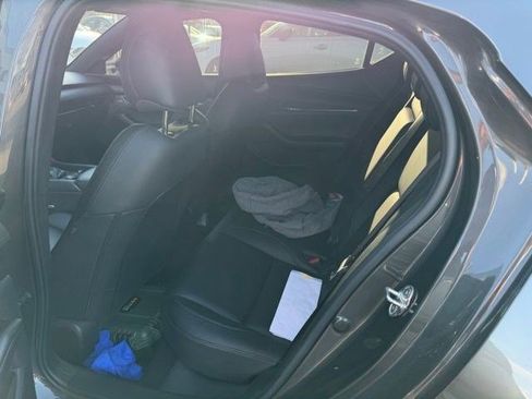Used 2019 MAZDA MAZDA3 AWD Hatchback w/ Preferred Pkg image 7