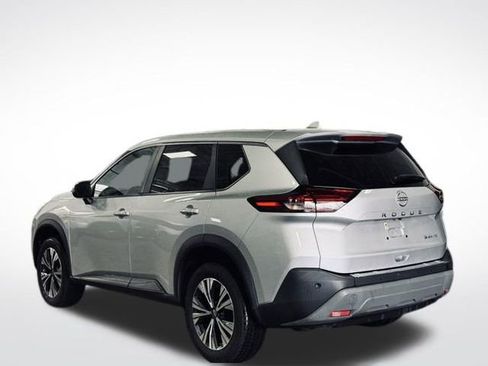 Used 2022 Nissan Rogue SV image 7