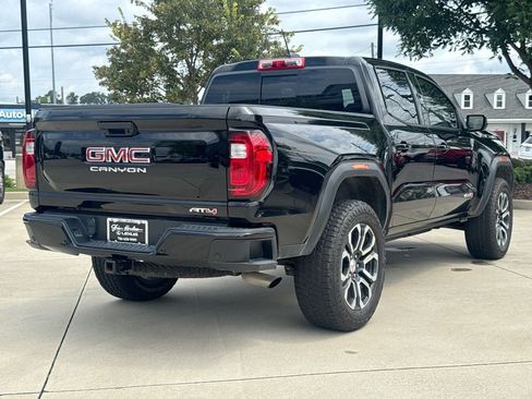 Used 2024 GMC Canyon AT4 w/ AT4 Premium Package AWD/4WD image 9