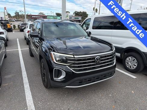 Certified 2024 Volkswagen Atlas SE image 1