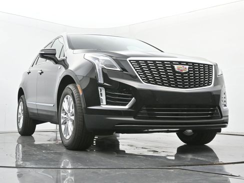 New 2025 Cadillac XT5 Luxury image 22