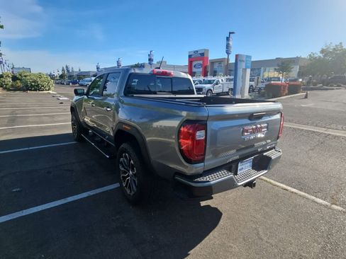 Used 2023 GMC Canyon Denali image 6