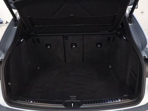 Used 2019 Porsche Macan AWD/4WD image 15