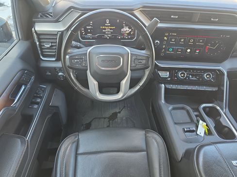 Used 2024 GMC Sierra 2500 Denali w/ Denali Reserve Package image 3