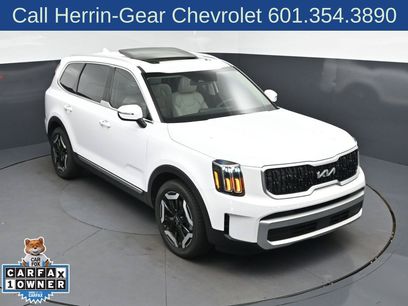 Used 2024 Kia Telluride EX w/ EX Captain's Chair Package