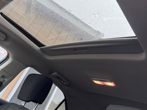 Used 2017 Chevrolet Equinox LT AWD/4WD image 8