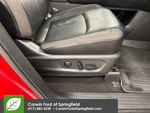 Used 2023 Nissan Pathfinder SL w/ SL Premium Package image 11