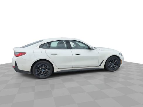 Used 2024 BMW i4 xDrive40i image 10