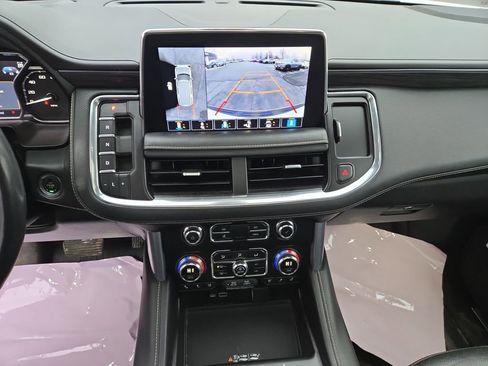 Used 2021 GMC Yukon XL SLT w/ SLT Luxury Plus Package image 15