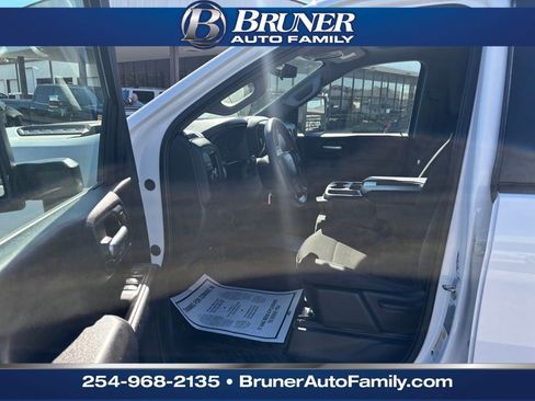 Used 2021 Chevrolet Silverado 2500 W/T w/ WT Convenience Package image 11