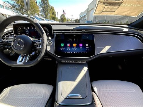 New 2026 Mercedes-Benz E 53 AMG e 4MATIC Sedan image 5