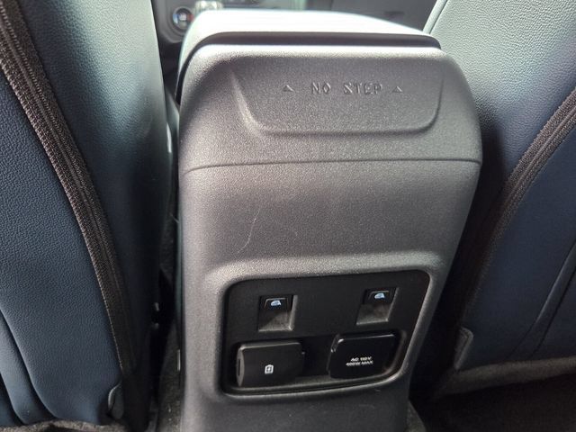 Used 2021 Ford Bronco First Edition AWD/4WD image 16