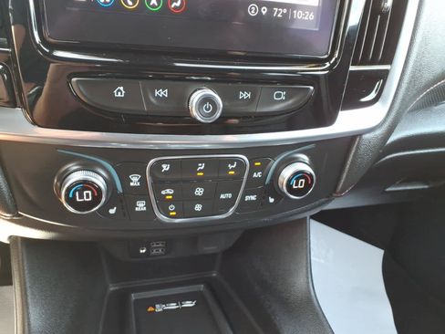 Used 2023 Chevrolet Traverse RS AWD/4WD image 18