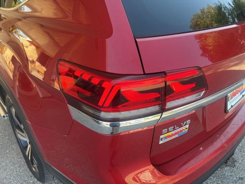 Used 2021 Volkswagen Atlas SEL Premium image 38