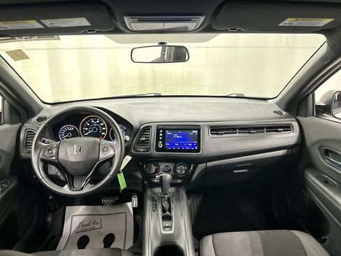 Used 2021 Honda HR-V Sport image 18