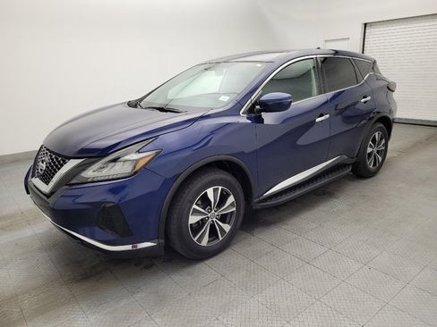 Used 2019 Nissan Murano S image 2