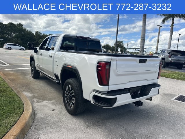 Used 2025 GMC Sierra 3500 Denali Ultimate AWD/4WD image 9
