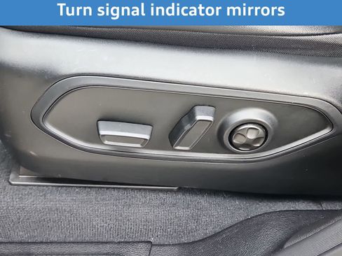 Used 2023 Jeep Grand Cherokee Limited image 19