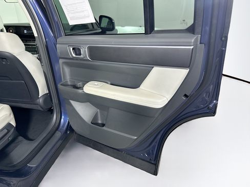 Used 2025 Hyundai Santa Fe SEL AWD/4WD image 31