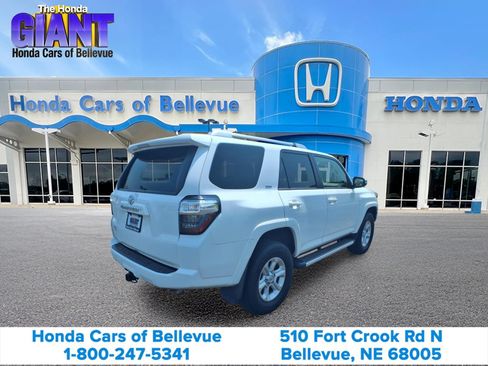 Used 2017 Toyota 4Runner SR5 Premium AWD/4WD image 5