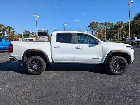 Used 2024 Chevrolet Suburban Premier w/ Premium Package image 3
