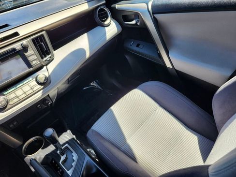 Used 2015 Toyota RAV4 XLE AWD/4WD image 13