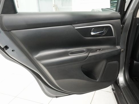 Used 2016 Nissan Altima 2.5 SL w/ 2.5 Technology w/LED Package image 25