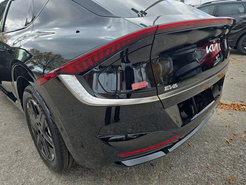 New 2025 Kia EV6 Wind image 35