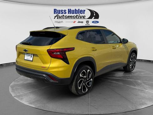 Used 2024 Chevrolet Trax RS w/ Driver Confidence Package FWD image 7