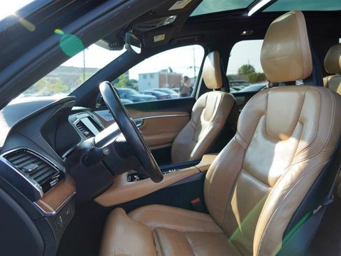 Used 2016 Volvo XC90 T6 image 37