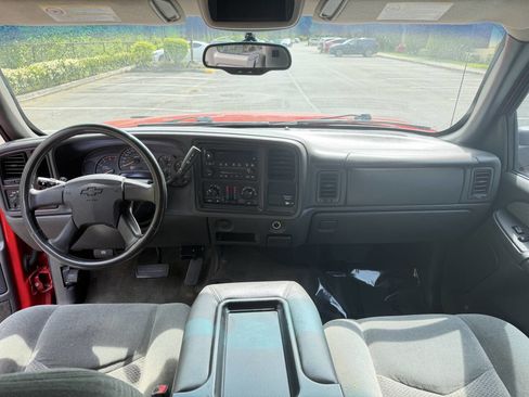 Used 2003 Chevrolet Silverado 2500 LS w/ Snow Plow Prep Package AWD/4WD image 14