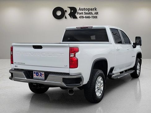 Used 2024 Chevrolet Silverado 2500 LT AWD/4WD image 5
