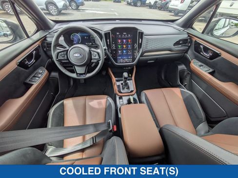 Certified 2025 Subaru Forester Touring AWD/4WD image 32
