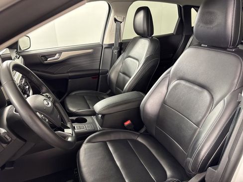 Used 2022 Ford Escape SEL w/ Technology Package image 15