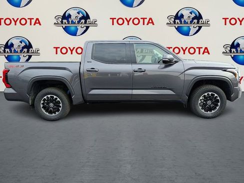 Used 2022 Toyota Tundra SR5 w/ TRD Off-Road Premium Package image 9