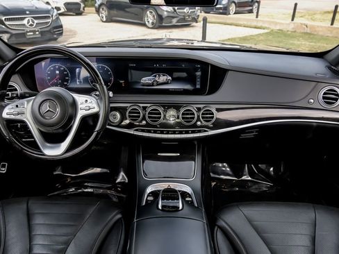 Used 2019 Mercedes-Benz S 560 4MATIC Sedan image 11