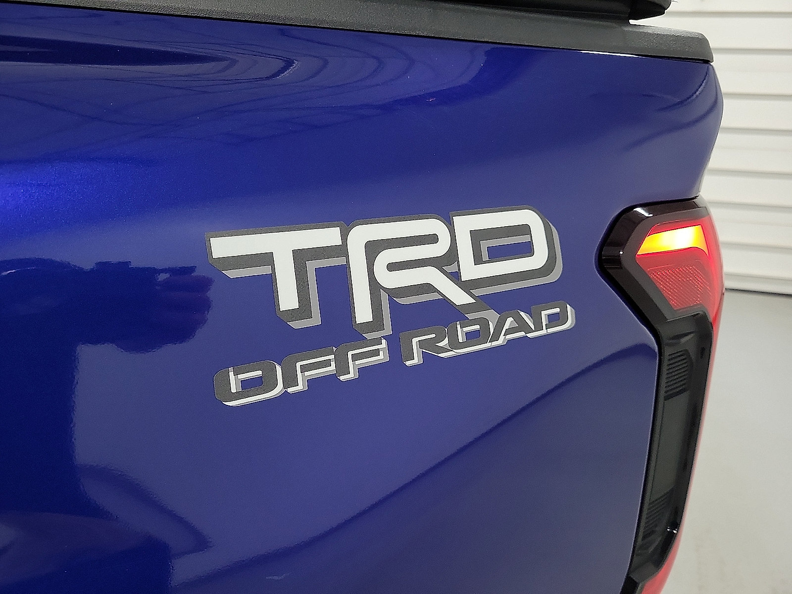 Certified 2025 Toyota Tacoma TRD Off-Road AWD/4WD image 19
