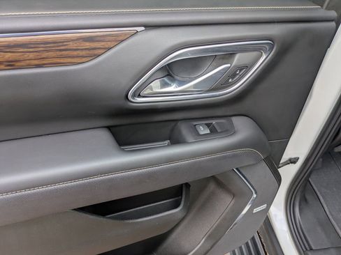 Used 2023 Chevrolet Tahoe Premier w/ Premium Package image 12